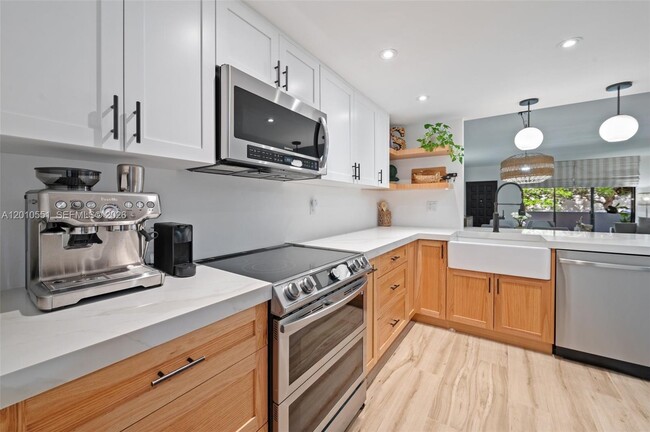 Photo - 2600 Cardena St