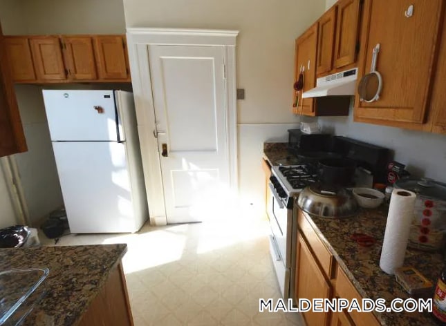 Photo - 92 Maple St Unit 1