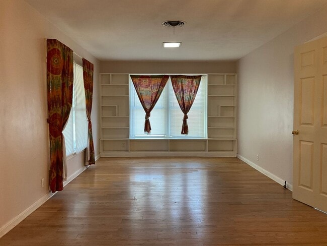 Photo - AMAZING 3 Bedroom 2 Bath Home COMING SOON ...