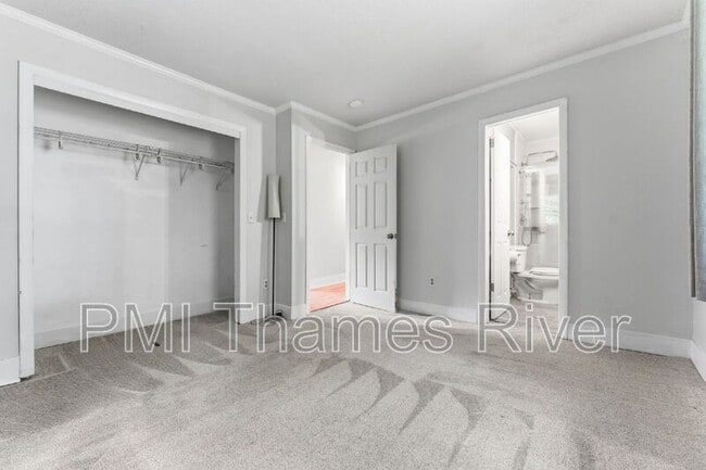 Photo - 33 Lodus Ct