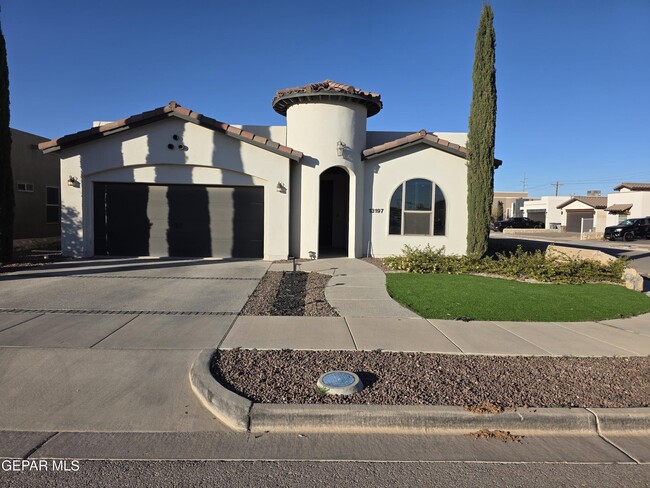 Building Photo - 13197 Hazy