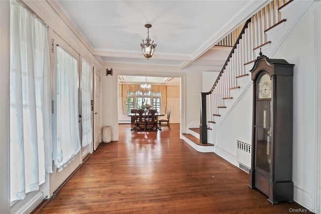 Photo - 134 Pelhamdale Ave
