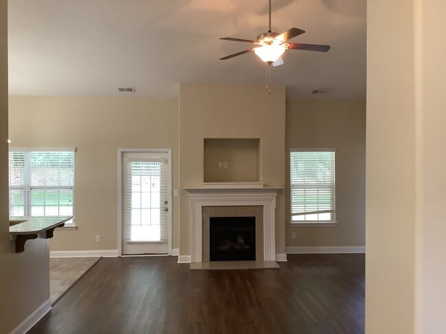 Photo - 7194 Caley Ln