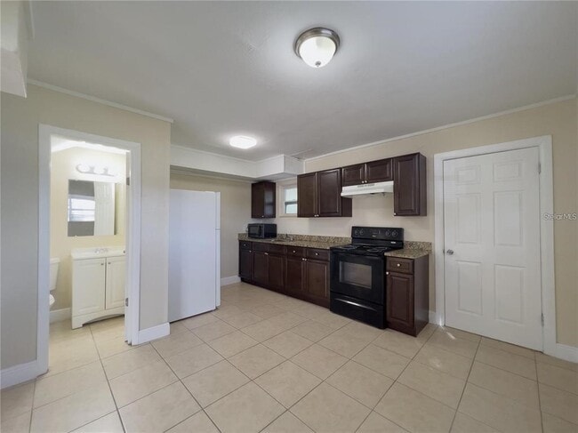 Photo - 395 Quentin Ave NW