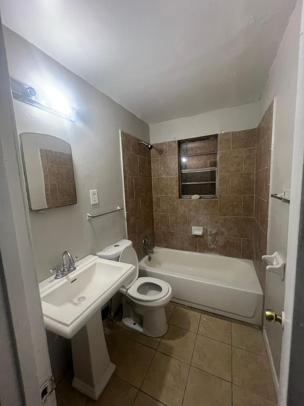 Photo - 1591 Boxwood St