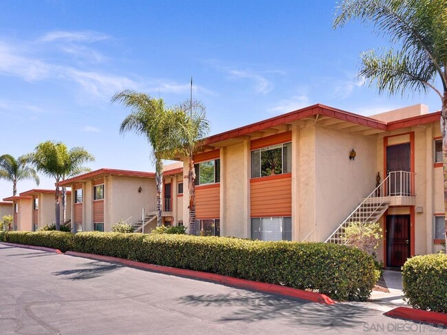 Photo - 6868 Hyde Park Dr Unidad L Rental