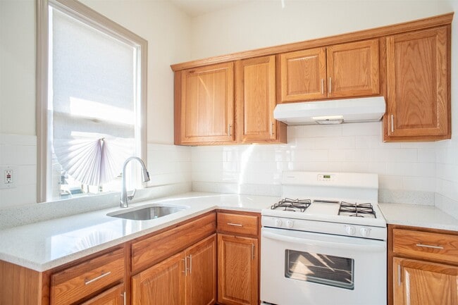 Photo - 428 69th St Casa