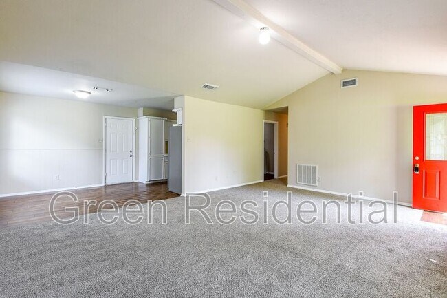 Photo - 3210 Ridgefield Rd