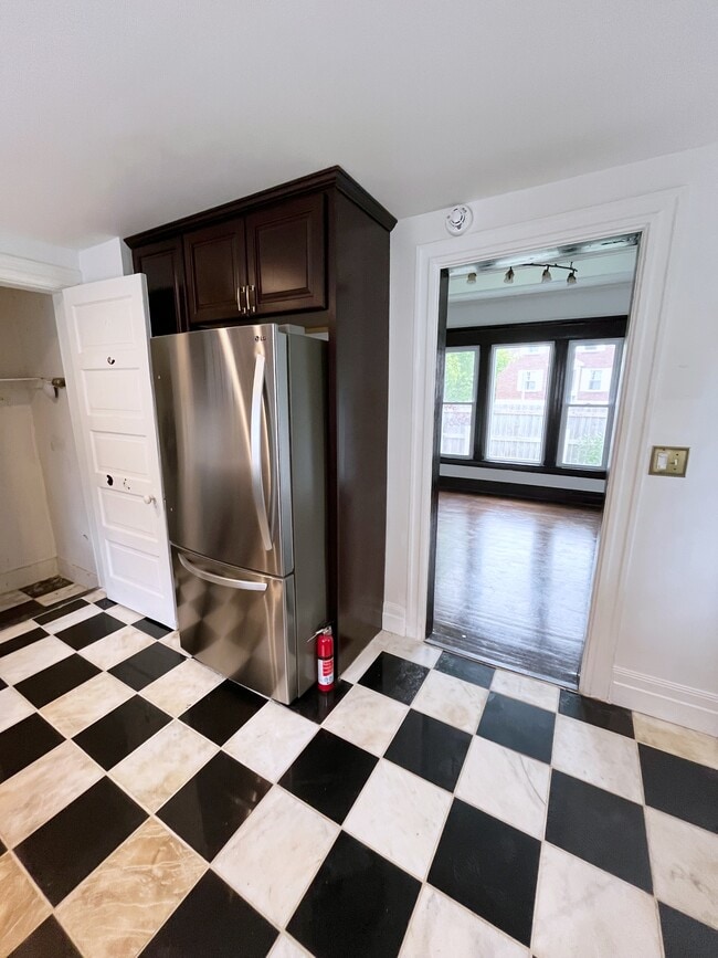 Photo - 1112 Salina St