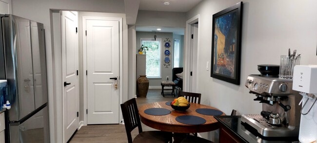 Photo - 446 N Loudoun St Unit 2