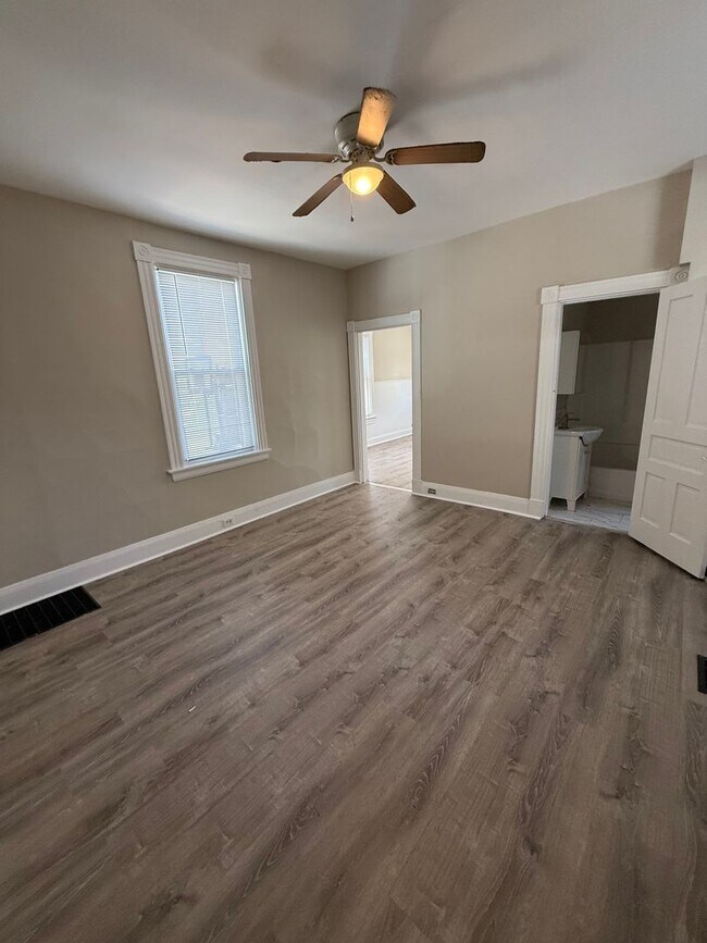 Photo - 1911 Elm Ave Unidad 1