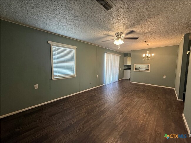 200 Olsens Acres Unidad I-1