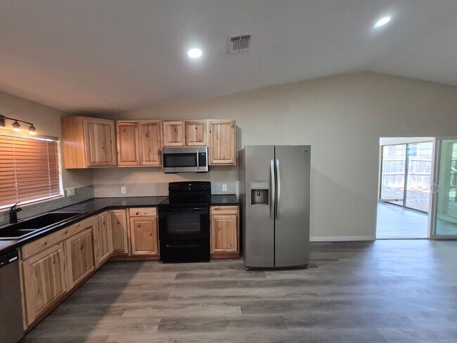 Photo - 4018 Sunrise Cove Dr