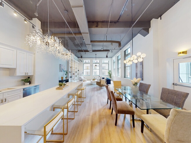 Photo - 120 S State St Unidad Floor 4