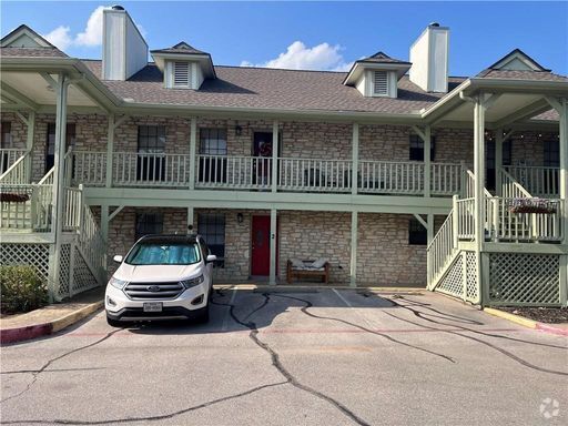 Building Photo - Half-mile from Downtown Round Rock!!! Rental