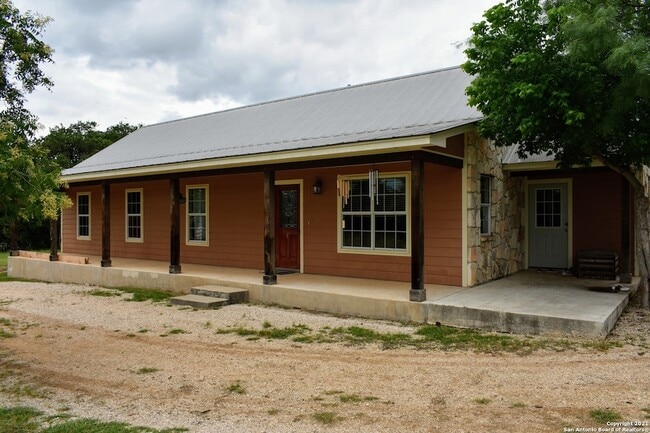 Building Photo - 328 Kinsey Ln Rental
