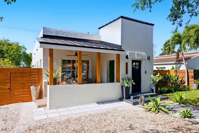 Photo - 1363 Biarritz Dr