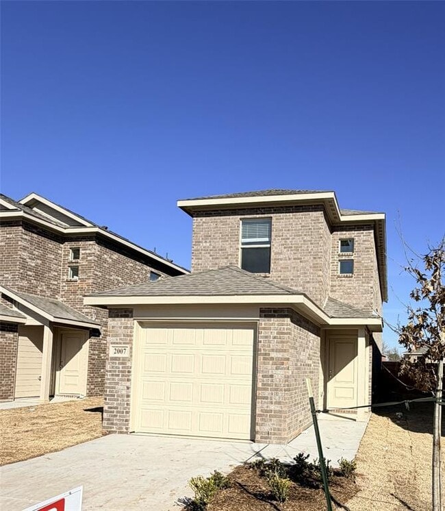 Building Photo - 2007 Delphine Dr