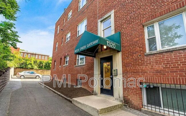 Photo - 1320 Missouri Ave NW Unidad #402