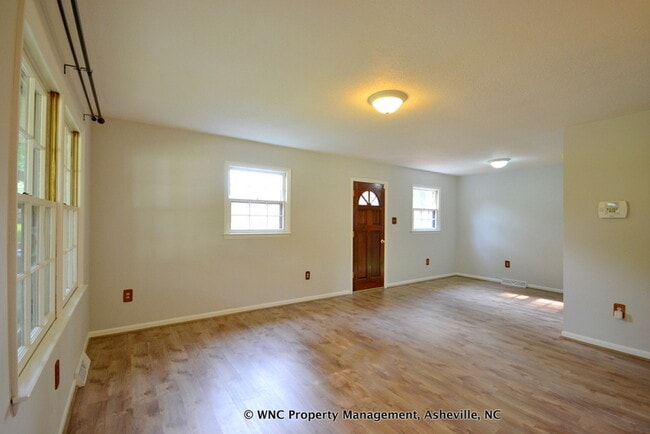 Photo - 53 Tipperary Dr