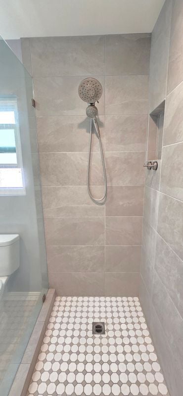 Photo - 3244 Hackett Ave