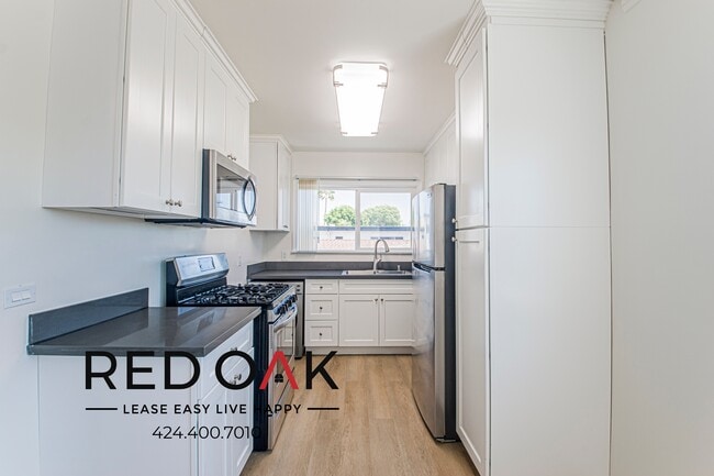 Photo - 7528 Norton Ave Unit 8