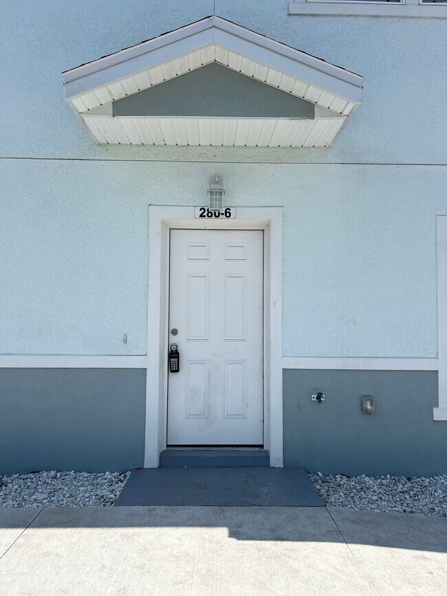 Brand New Construction 3 Bedroom, 3 Bath E... - Brand New Construction 3 Bedroom, 3 Bath E... Townhome