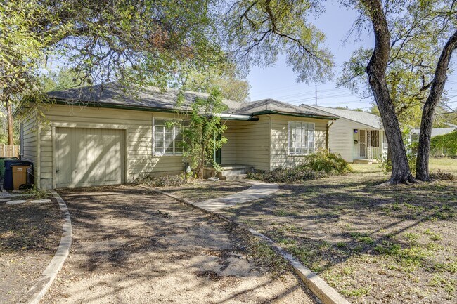 Photo - 1604 E 32nd St