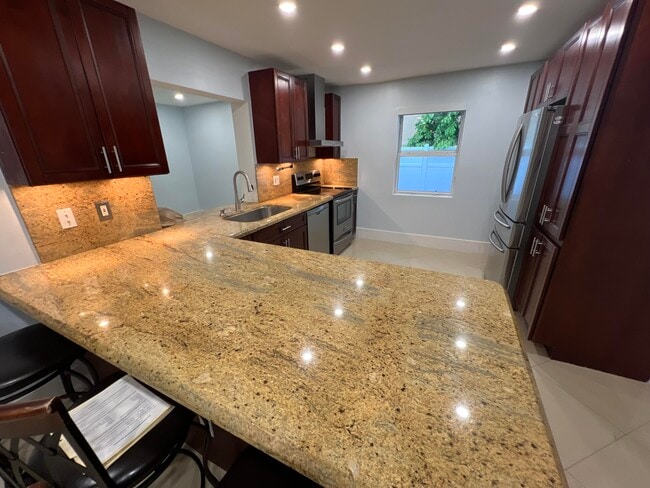 Photo - 115 SW 34th Ave
