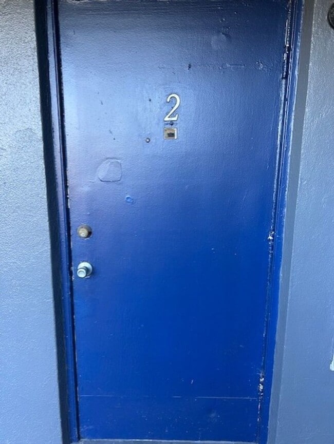 Photo - Well maintained 1/1 centrally located