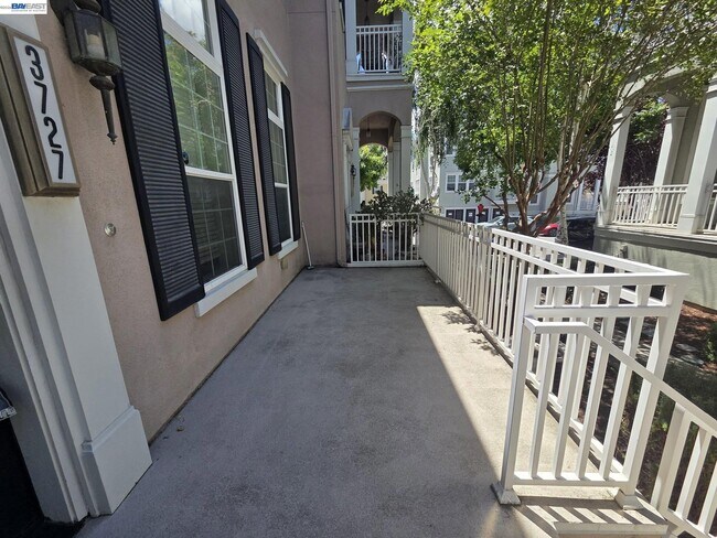 Photo - 3727 Whitworth Dr