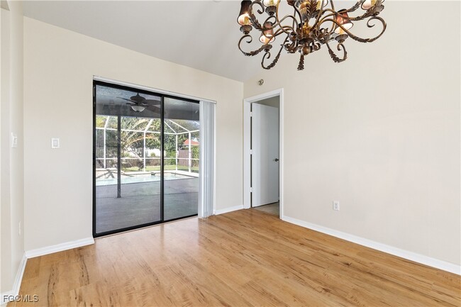 Photo - 132 NE 7th Ave