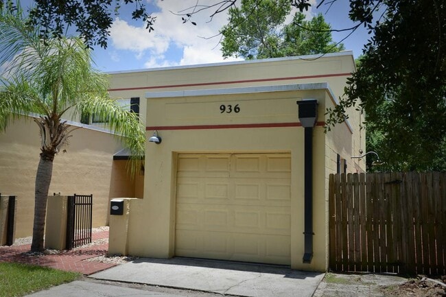 Building Photo - 936 Aragon Ave Rental