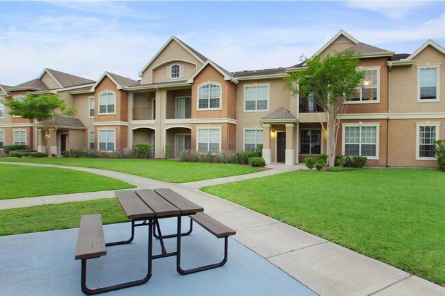 Reata Apartments