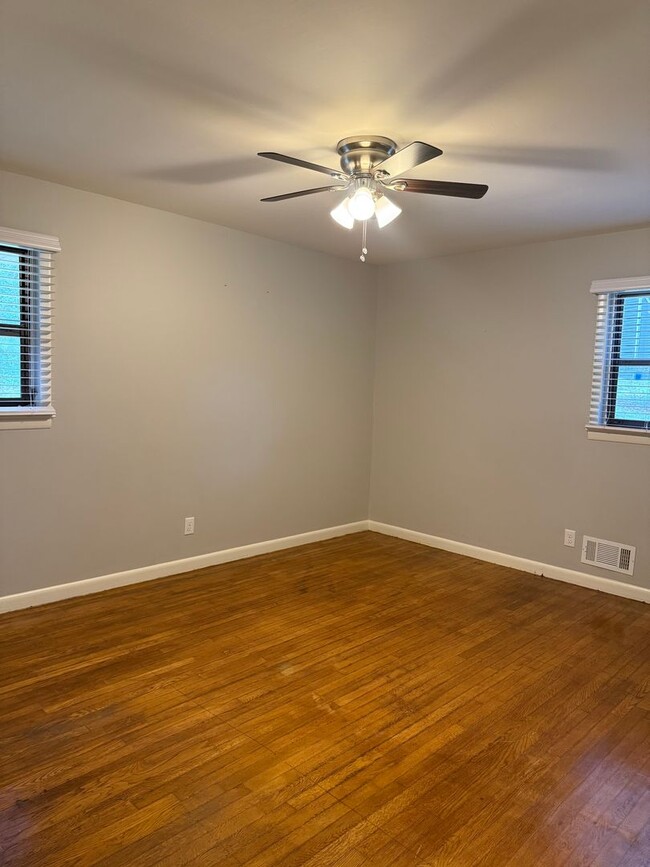 Photo - Brick Ranch in North Hall