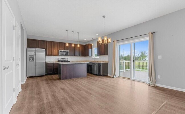 Photo - 4535 Harper Rd