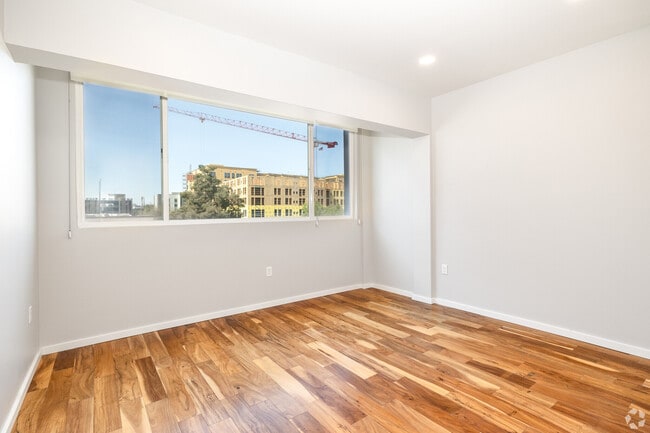 The Owyhee Apartments