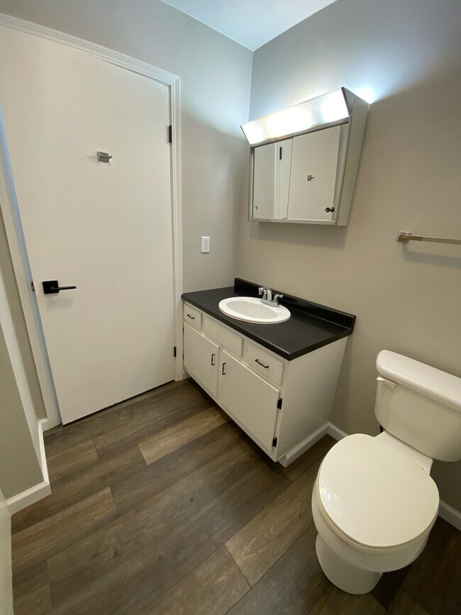 Photo - 410 Johnson St Unit #2