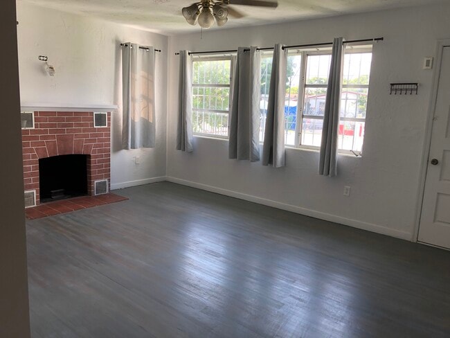 Photo - 740 NW 31st St