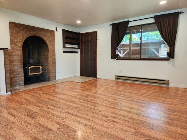 Building Photo - 3 Bedroom Rambler In Central Kitsap Rental