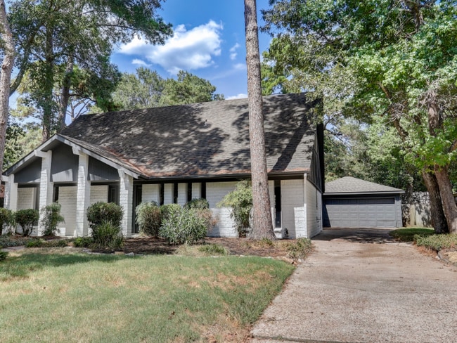 Photo - 1951 Round Spring Dr