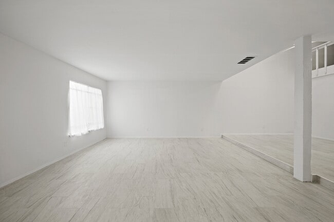 Photo - 11650 Village Pl Dr Unit 302