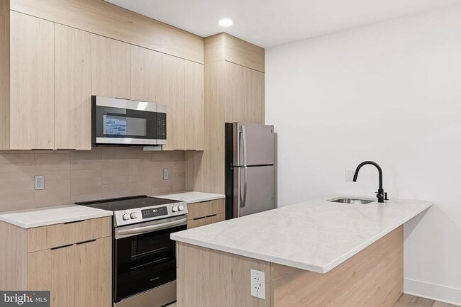 Photo - 1502 S 52nd St Unit B