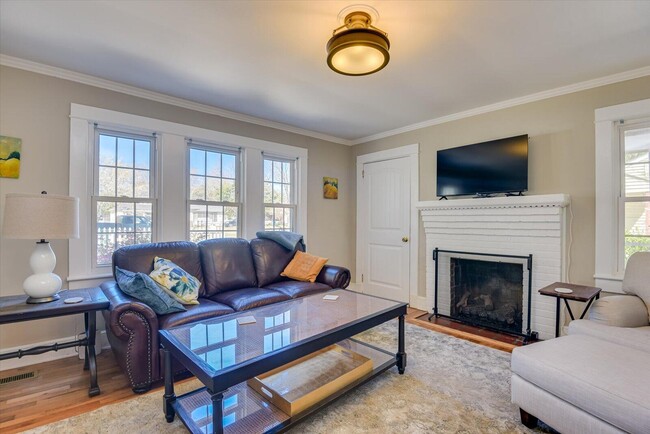 Photo - 126 Horry St SE