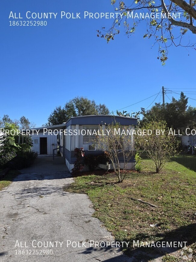 Building Photo - WOW! 2 Bedroom Mobile Home in North Lakeland