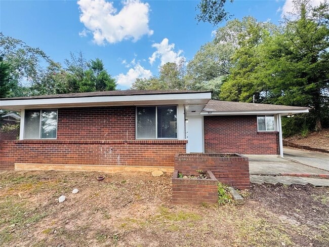 Photo - 807 Gillespie St