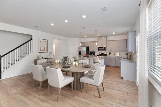 Photo - 2219 Derrick Dr