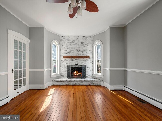 Photo - 7919 Church St