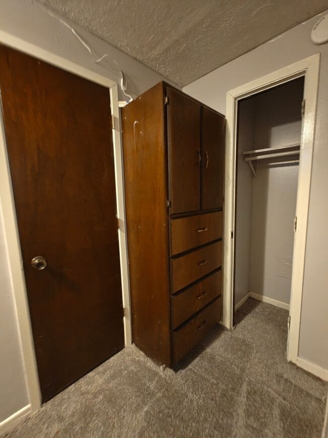 Photo - 919 N Elm Ave