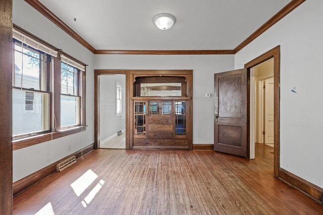 Photo - MUST SEE 5BD/2BA House close to U of M! Avail. 9/1/26!